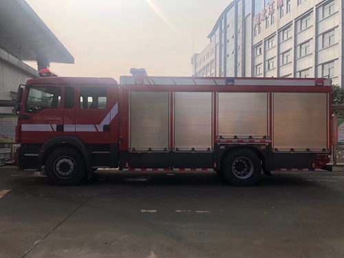 國五德國MAN壓縮空氣泡沫消防車(chē)
