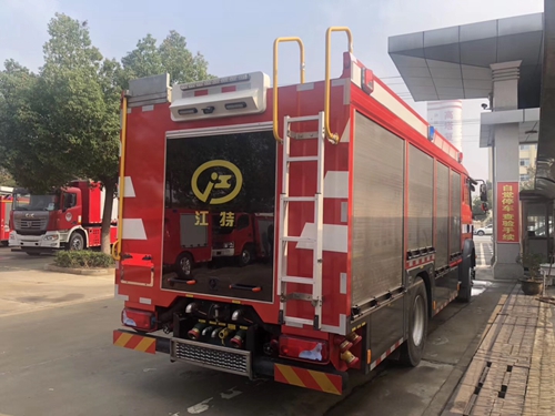 國五德國MAN壓縮空氣泡沫消防車(chē)