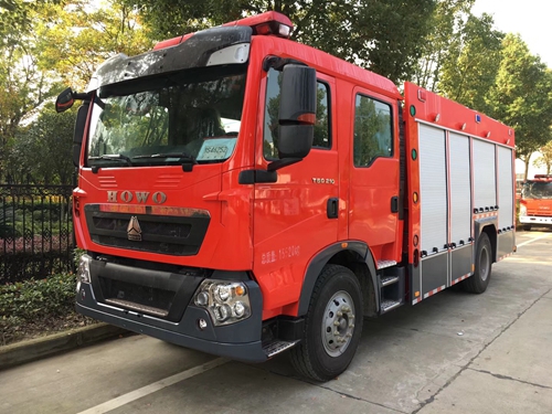 國五重汽T5G泡沫消防車(chē)(5噸)