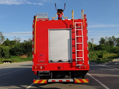 國六重汽四驅18噸森林泡沫消防車(chē)