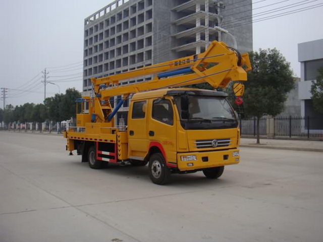 國五東風(fēng)18米高空作業(yè)車(chē)