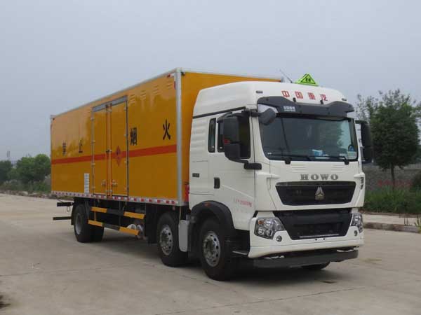 國五重汽10噸爆破器材運輸車(chē)
