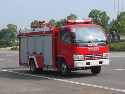 國五藍牌消防車(chē).jpg
