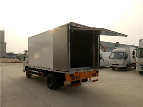 國五上汽躍進(jìn)醫療廢物轉運車(chē)