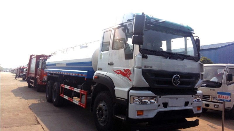 重汽斯太爾（20方）CLW5250GPSZ5型綠化噴灑車(chē)